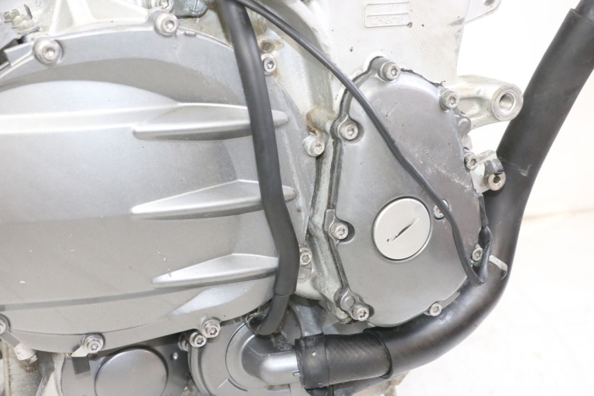 photo de ENGINE YAMAHA FJR ABS 1300 (2006 - 2012) - Surface and material condition