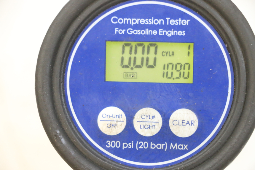 photo de ENGINE SUZUKI GSF N BANDIT 600 (1996 - 1999) - Detailed visual inspection