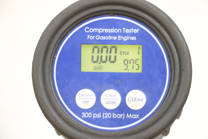 photo de ENGINE SYM GTS EVO 125 (2009 - 2013) - Alternative angle