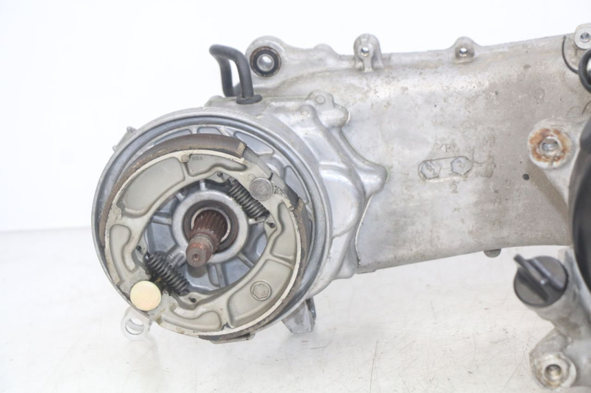 photo de ENGINE HONDA SCV LEAD 100 (2003 - 2007)