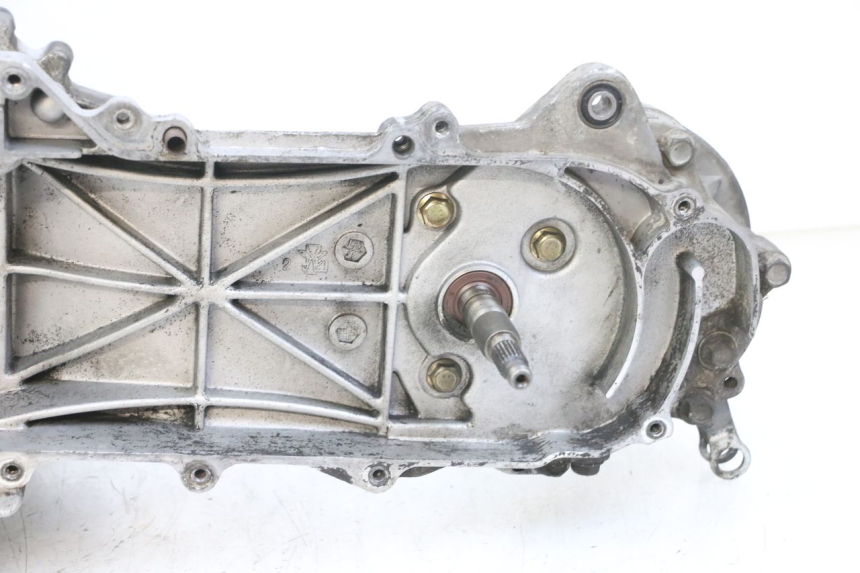 photo de ENGINE PEUGEOT KISBEE 4T 50 (2018 - 2022) - High-resolution close-up