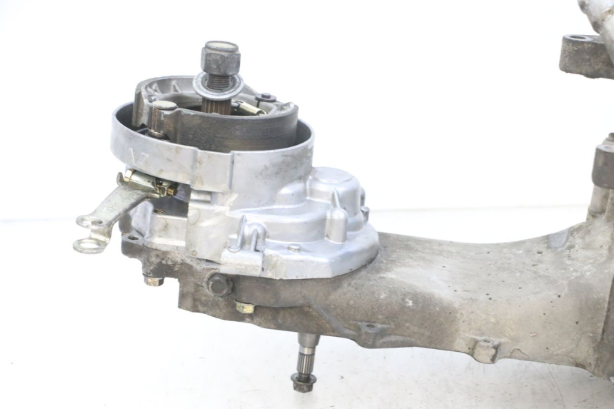 photo de ENGINE PEUGEOT KISBEE 4T 50 (2010 - 2017) - Product overview