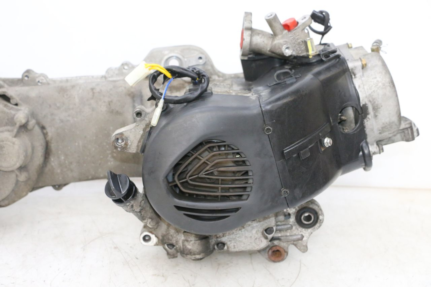 photo de ENGINE PEUGEOT KISBEE 4T 50 (2018 - 2022) - Additional view of the item