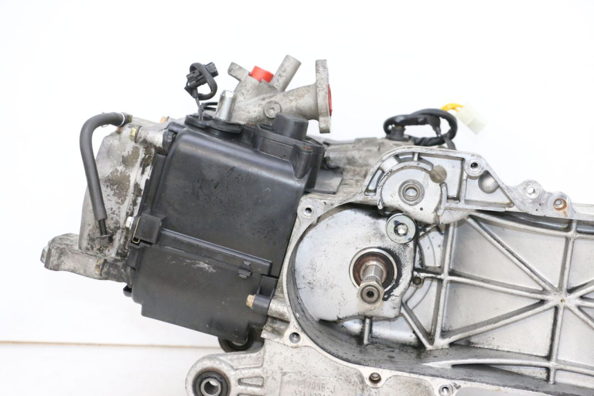 photo de ENGINE PEUGEOT KISBEE 4T 50 (2018 - 2022) - Detailed visual inspection