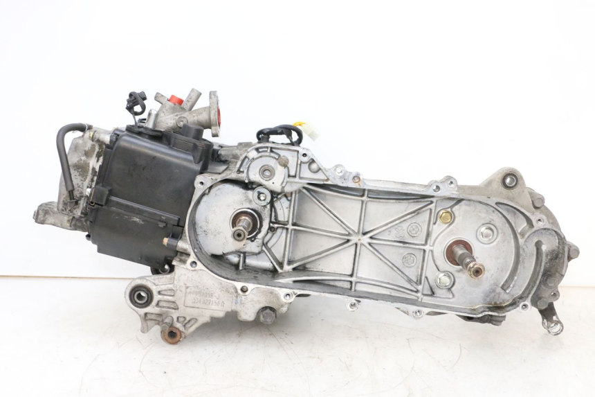 photo de ENGINE PEUGEOT KISBEE 4T 50 (2018 - 2022) - Alternative angle