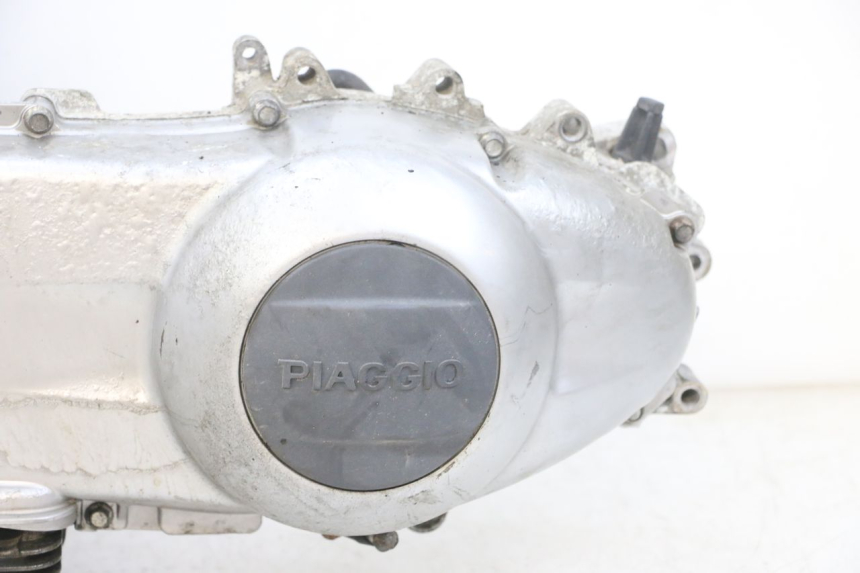 photo de ENGINE PIAGGIO MP3 RL 250 (2007 - 2010) - Spare part profile view