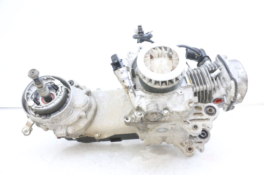 photo de ENGINE JM MOTORS OLDIES GT 4T 50 (2018 - 2025) - Technical close-up