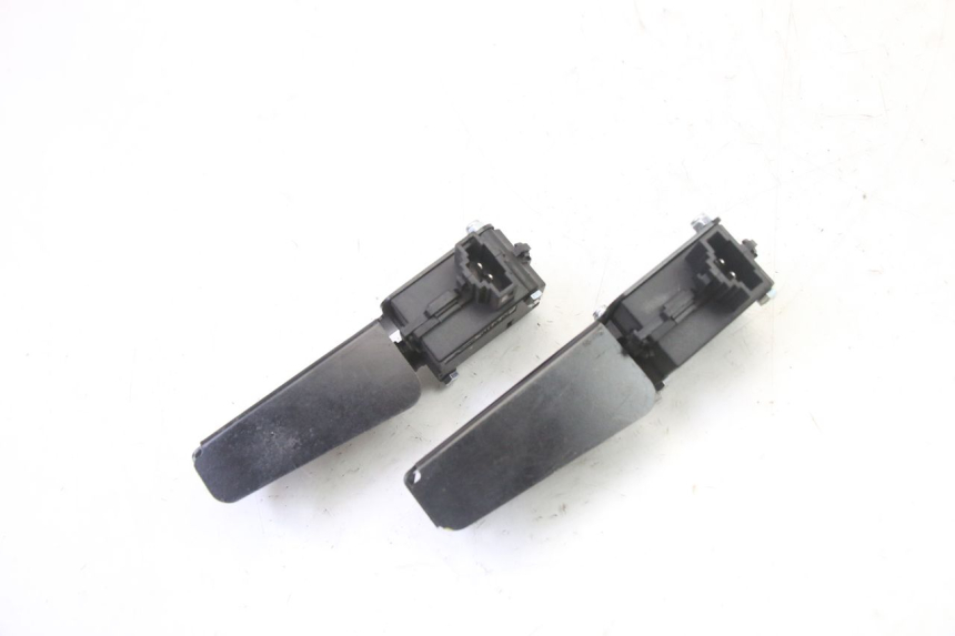 photo de SEAT LOCK ENGINE PIAGGIO MP3 HPE 310 (2024 - 2025)