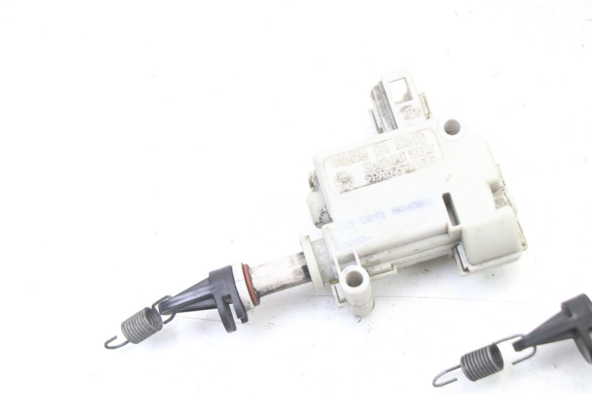photo de SEAT LOCK ENGINE PIAGGIO MP3 500 (2011 - 2015)