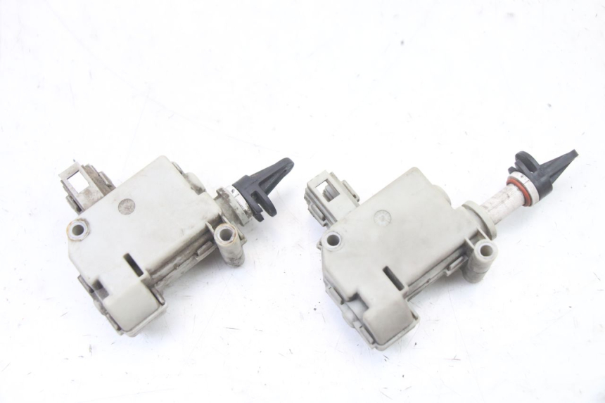 photo de TRUNK OPENING MOTOR PIAGGIO MP3 LT 400 (2007 - 2012)