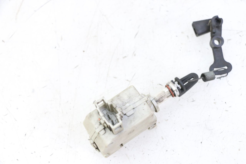 photo de SEAT LOCK ENGINE PIAGGIO VESPA GRANTURISMO 200 (2004 - 2005)