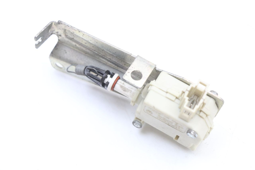 photo de TRUNK OPENING MOTOR PIAGGIO X10 125 (2012 - 2017)