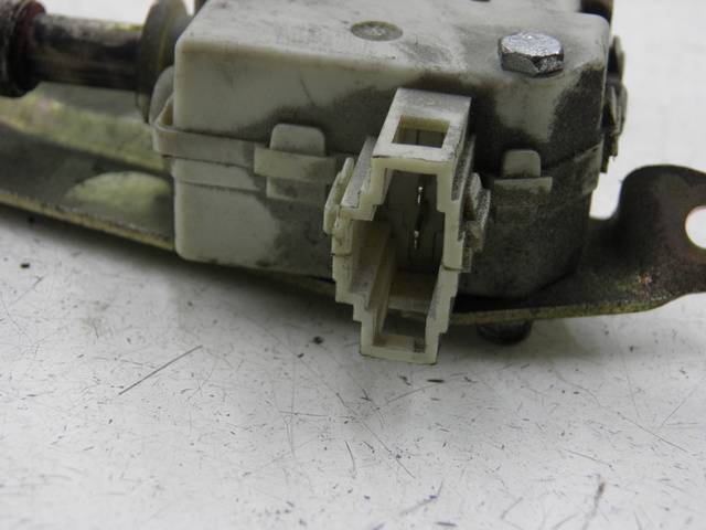 photo de TRUNK OPENING MOTOR PIAGGIO X9 EVOLUTION 125 (2003 - 2007)