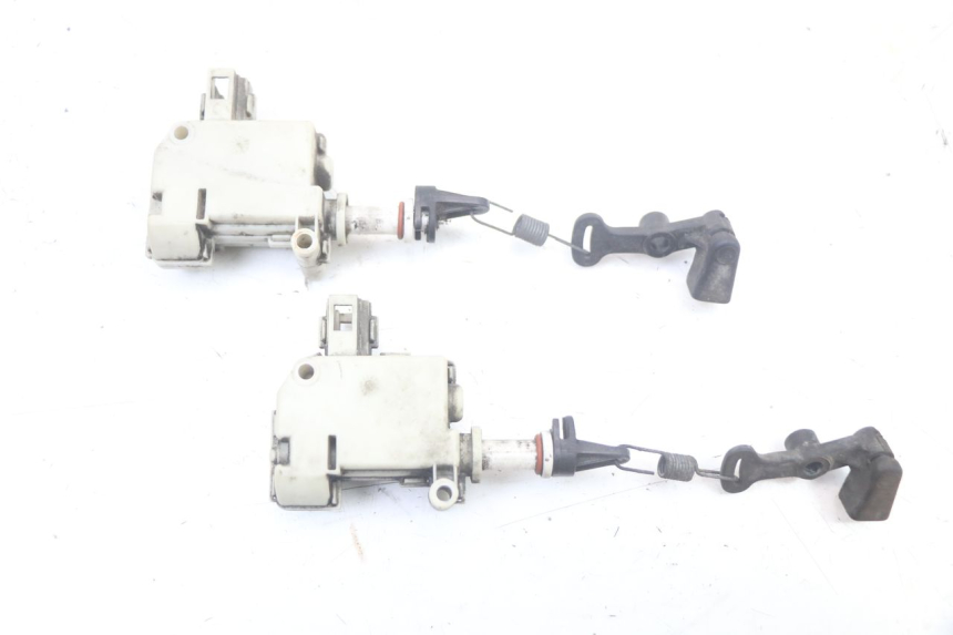 photo de SEAT LOCK ENGINE PIAGGIO XEVO - X EVO 125 (2007 - 2016)