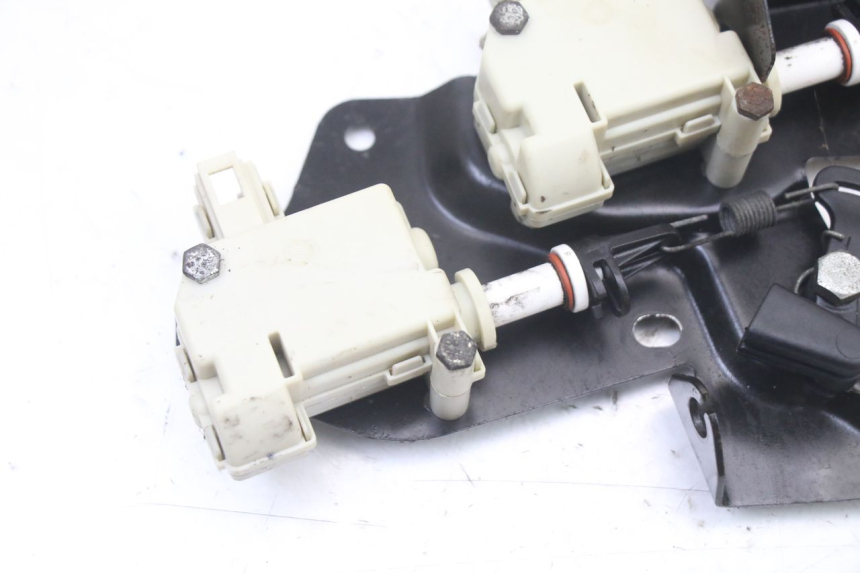 photo de SEAT LOCK ENGINE PIAGGIO XEVO - X EVO 125 (2007 - 2016)