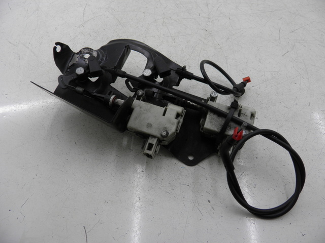 photo de SEAT LOCK ENGINE PIAGGIO XEVO - X EVO 125 (2010 - 2015)