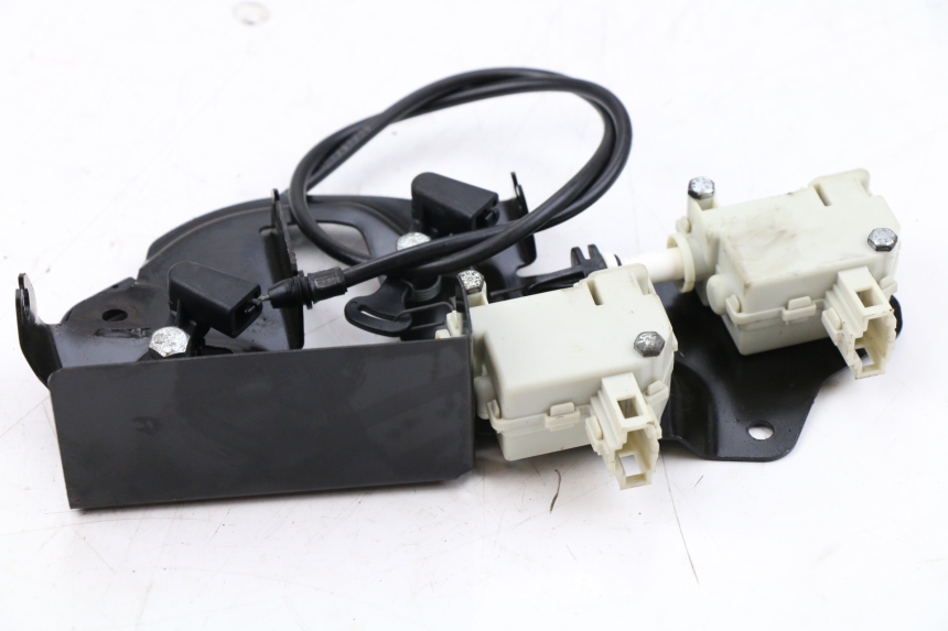 photo de SEAT LOCK ENGINE PIAGGIO XEVO - X EVO 125 (2010 - 2015)