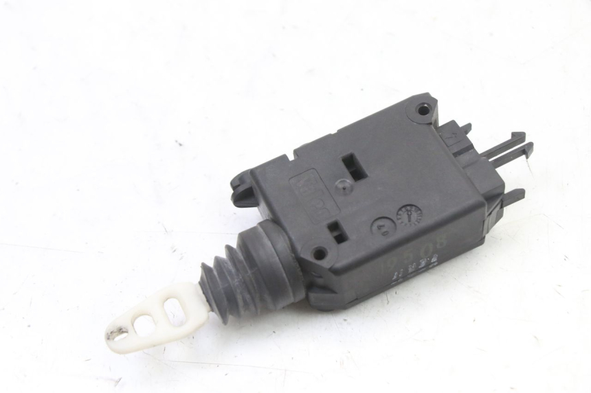 photo de TRUNK OPENING MOTOR PEUGEOT SATELIS COMPRESSOR K15 125 (2006 - 2009)
