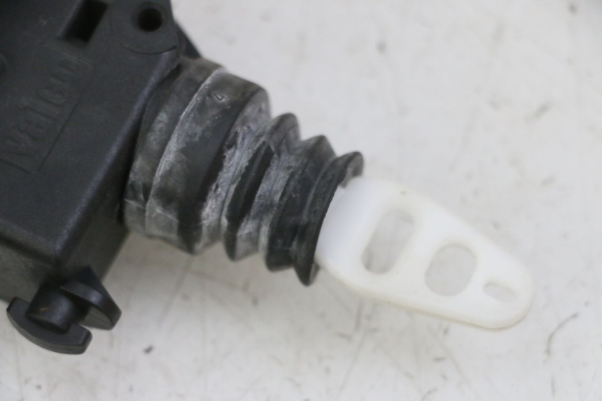 photo de SEAT LOCK ENGINE PEUGEOT SATELIS 125 (2013 - 2018)