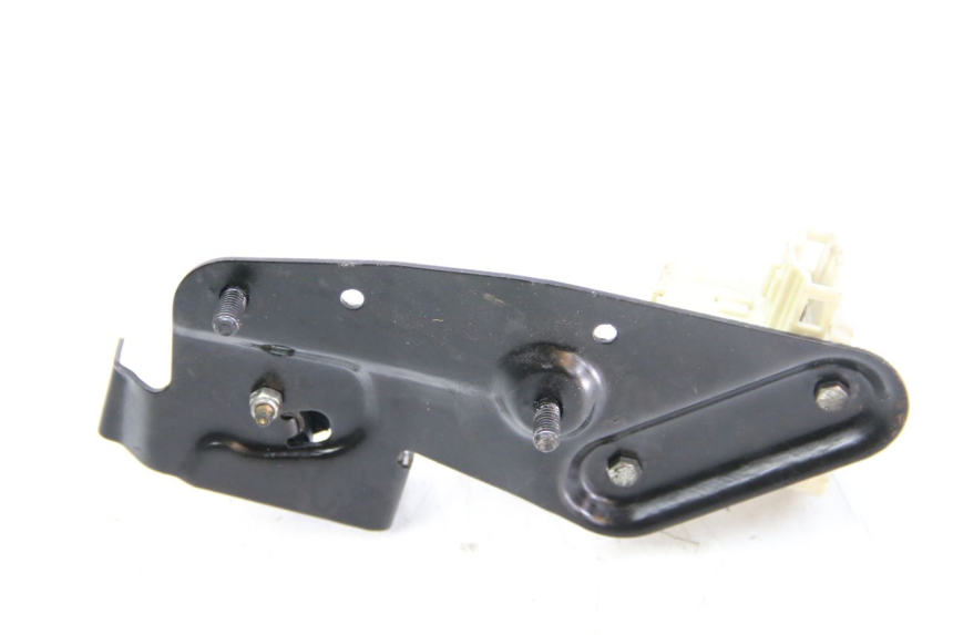 photo de TRUNK OPENING MOTOR PIAGGIO VESPA GRANTURISMO 125 (2003 - 2007)