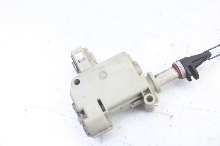 photo de TRUNK OPENING MOTOR PIAGGIO X9 EVOLUTION 125 (2003 - 2007)