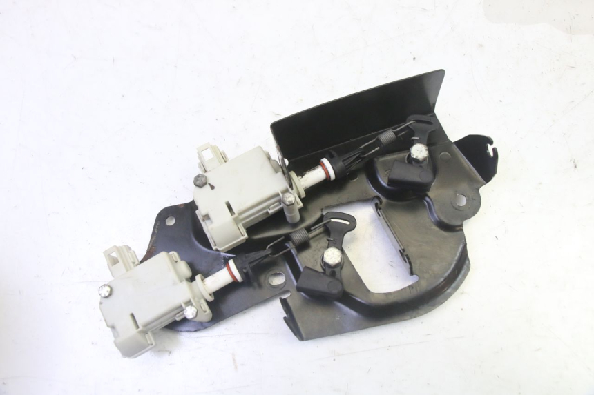 photo de SEAT LOCK ENGINE PIAGGIO XEVO - X EVO 125 (2007 - 2016)
