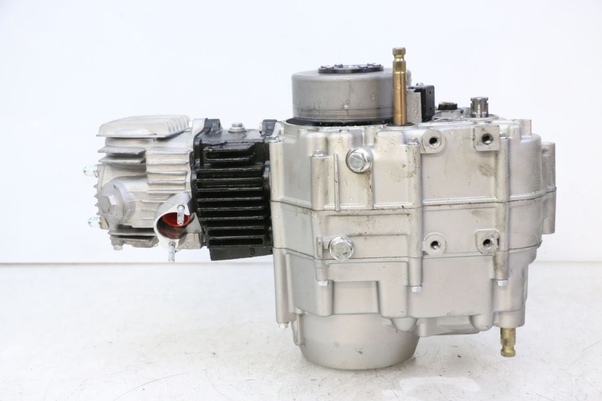 photo de ENGINE APOLLO RFZ 125