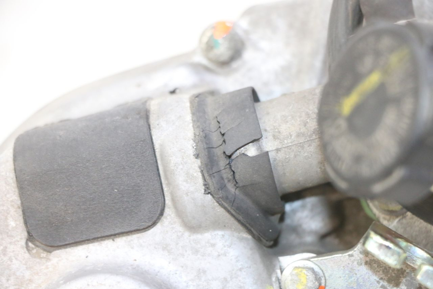 photo de ROLL LOCK ENGINE PIAGGIO IE MP3 YOURBAN 300 (2011 - 2016)
