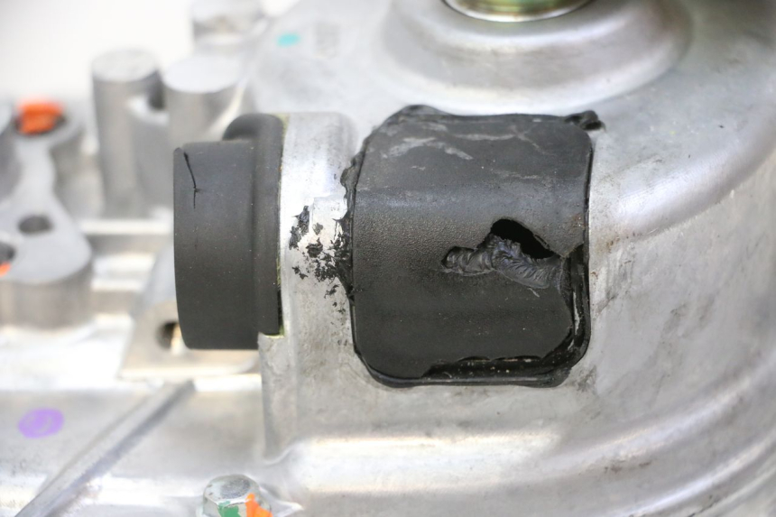photo de ROLL LOCK ENGINE PIAGGIO MP3 HPE 310 (2024 - 2025)