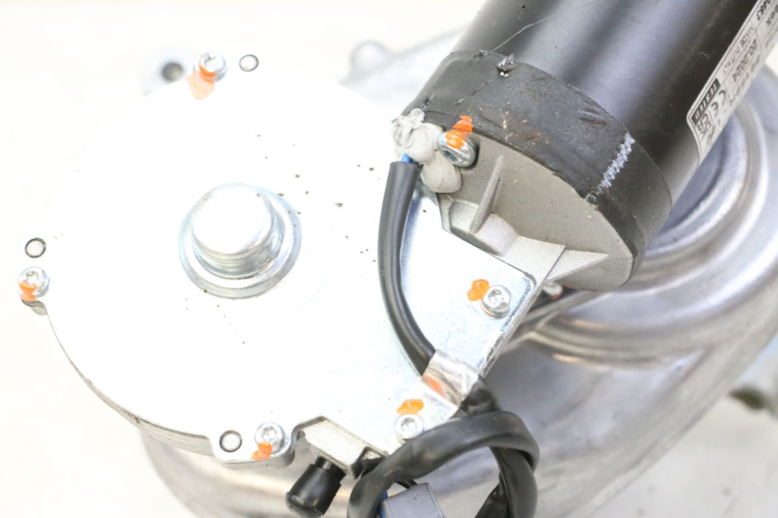 photo de ROLL LOCK ENGINE PIAGGIO MP3 HPE 310 (2024 - 2025)