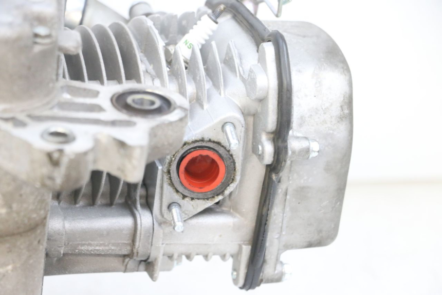 photo de ENGINE JM MOTORS SANTANA EVO 50 (2024 - 2026) - Alternative perspective