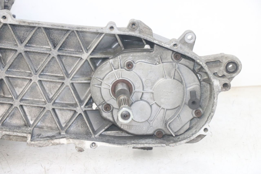 photo de ENGINE PEUGEOT SATELIS 125 (2013 - 2018) - Spare part profile view