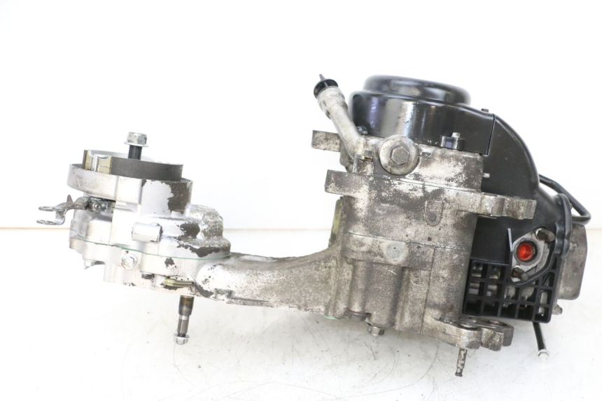 photo de ENGINE NECO TEMPO 4T 50 (2022 - 2026) - Surface and material condition