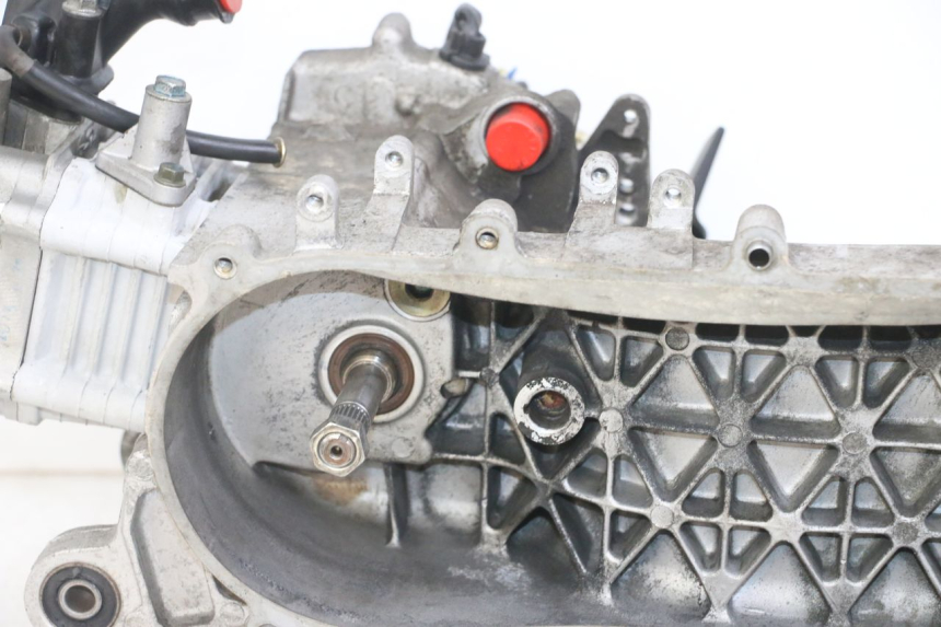 photo de ENGINE PEUGEOT TWEET 4T 50 (2014 - 2019)