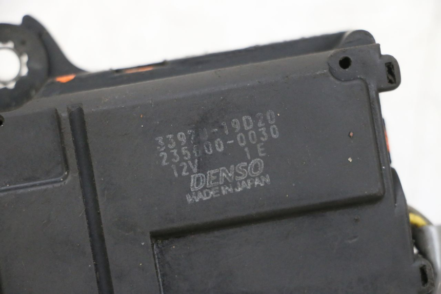 photo de EXHAUST VALVE ENGINE SUZUKI GSXR GSX-R 1000 (2003 - 2004) - Zoom on usage condition