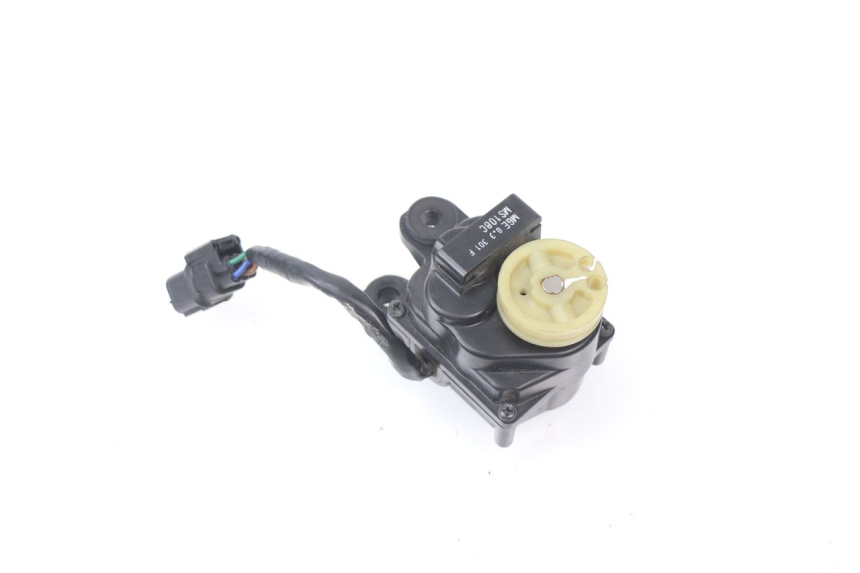 photo de EXHAUST VALVE ENGINE HONDA VFR F 1200 (2010 - 2015)