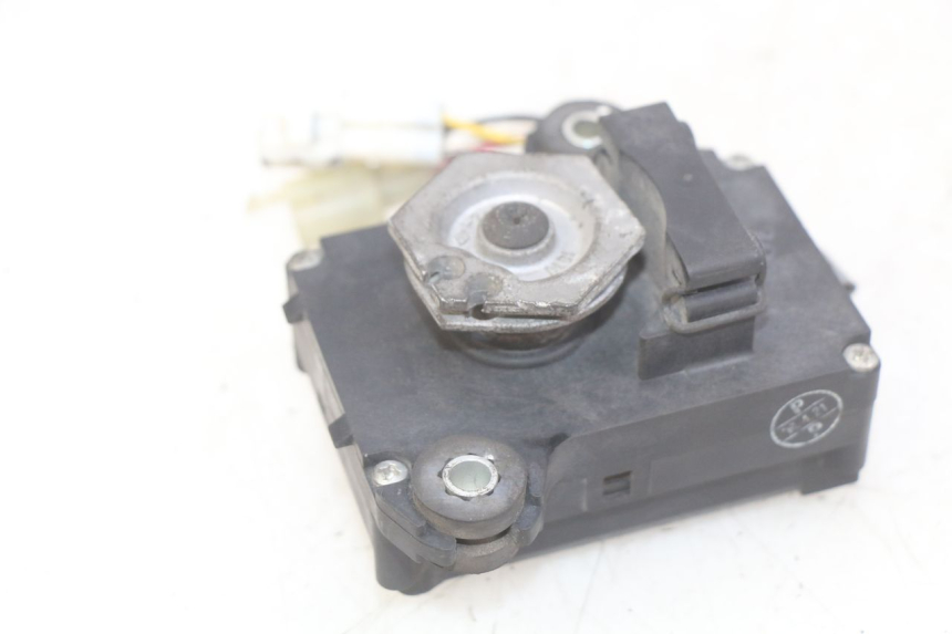 photo de ENGINE EXHAUST VALVE KAWASAKI Z 750 (2007 - 2013)