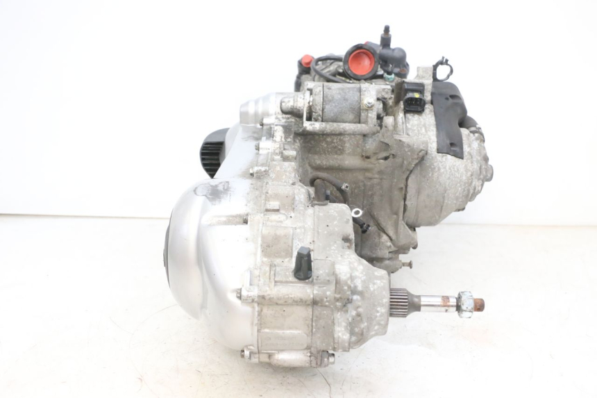 photo de ENGINE PIAGGIO XEVO - X EVO 125 (2007 - 2016) - Surface and material condition