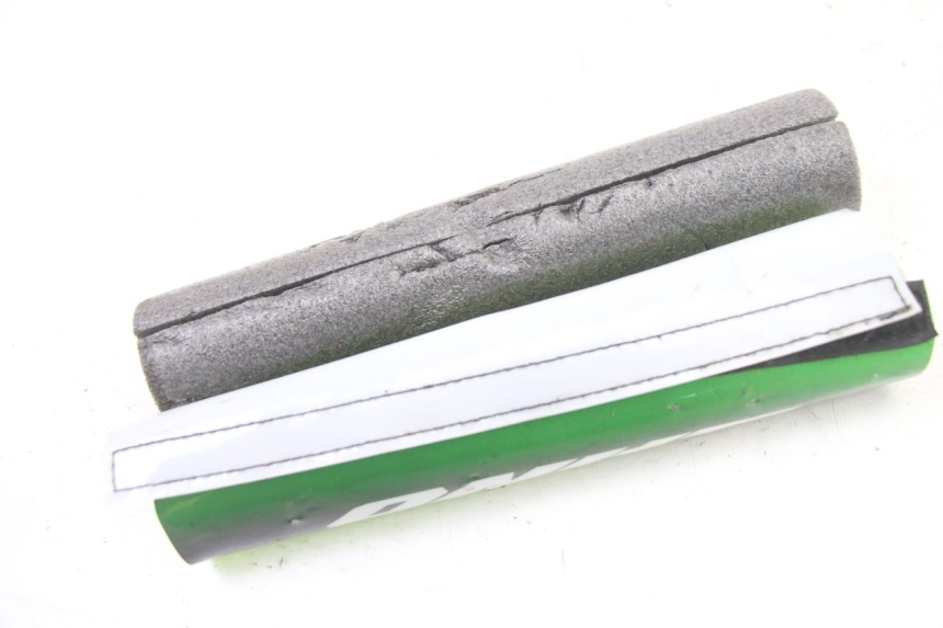 photo de HANDLEBAR FOAM APOLLO RXF 125
