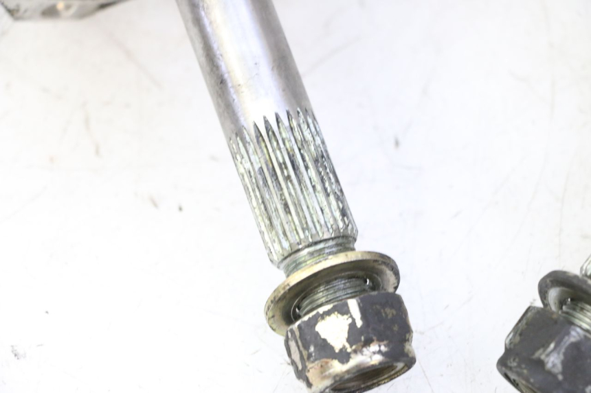 photo de REAR WHEEL HUB QUADRO 4 4D 350 (2015 - 2018)