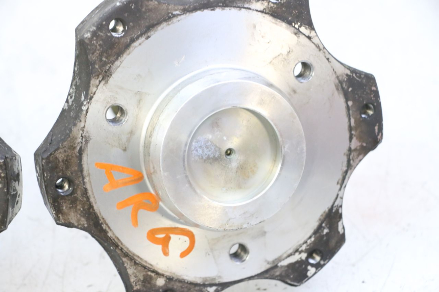 photo de REAR WHEEL HUB QUADRO 4 4D 350 (2015 - 2018)