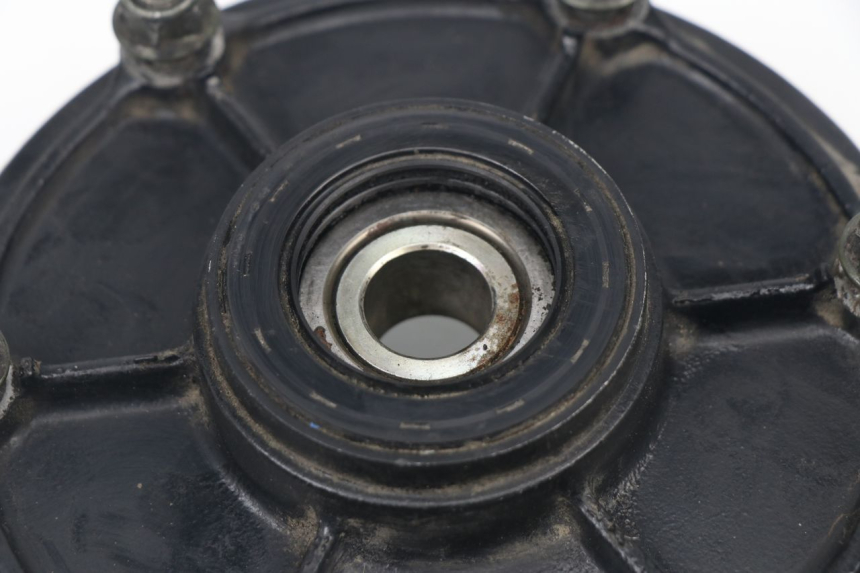 photo de REAR WHEEL HUB YAMAHA FZS FAZER 600 (1998 - 2001)