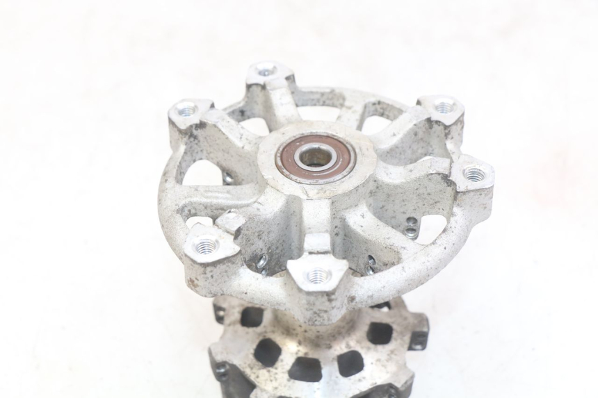 photo de REAR WHEEL HUB PEUGEOT XP6 50 (2006 - 2011)