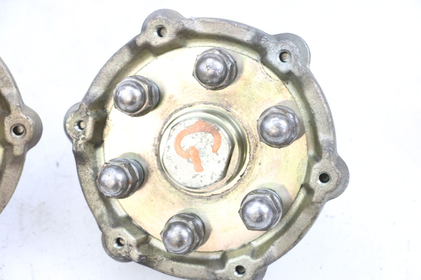 photo de FRONT WHEEL HUB ADIVA AD3 300 (2014 - 2020)