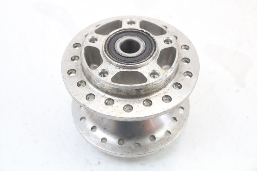 photo de FRONT WHEEL HUB HARLEY DAVIDSON SPORTSTER XL CUSTOM 883 (1999 - 2006)