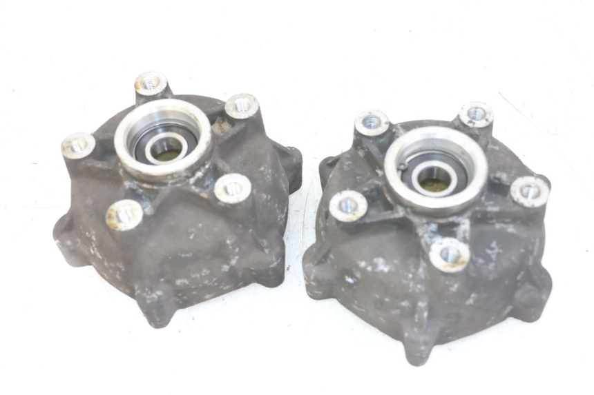 photo de FRONT WHEEL HUB PIAGGIO IE MP3 YOURBAN 300 (2011 - 2016)