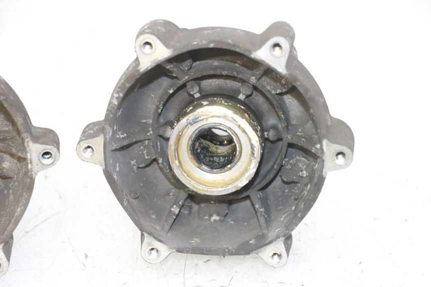 photo de FRONT WHEEL HUB PIAGGIO IE MP3 YOURBAN 300 (2011 - 2016)