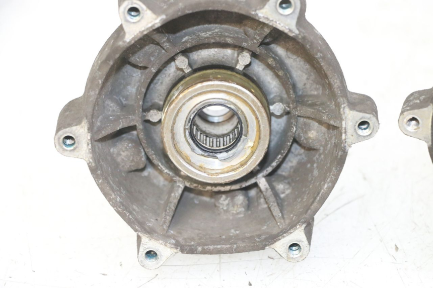 photo de FRONT WHEEL HUB PIAGGIO IE MP3 YOURBAN 300 (2011 - 2016)