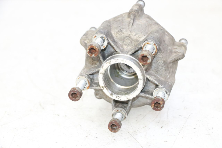 photo de FRONT WHEEL HUB PIAGGIO LXV 4T 50 (2009 - 2013)
