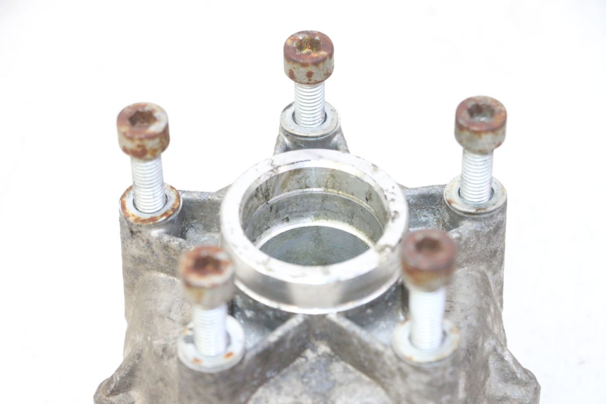 photo de FRONT WHEEL HUB PIAGGIO LXV 4T 50 (2009 - 2013)